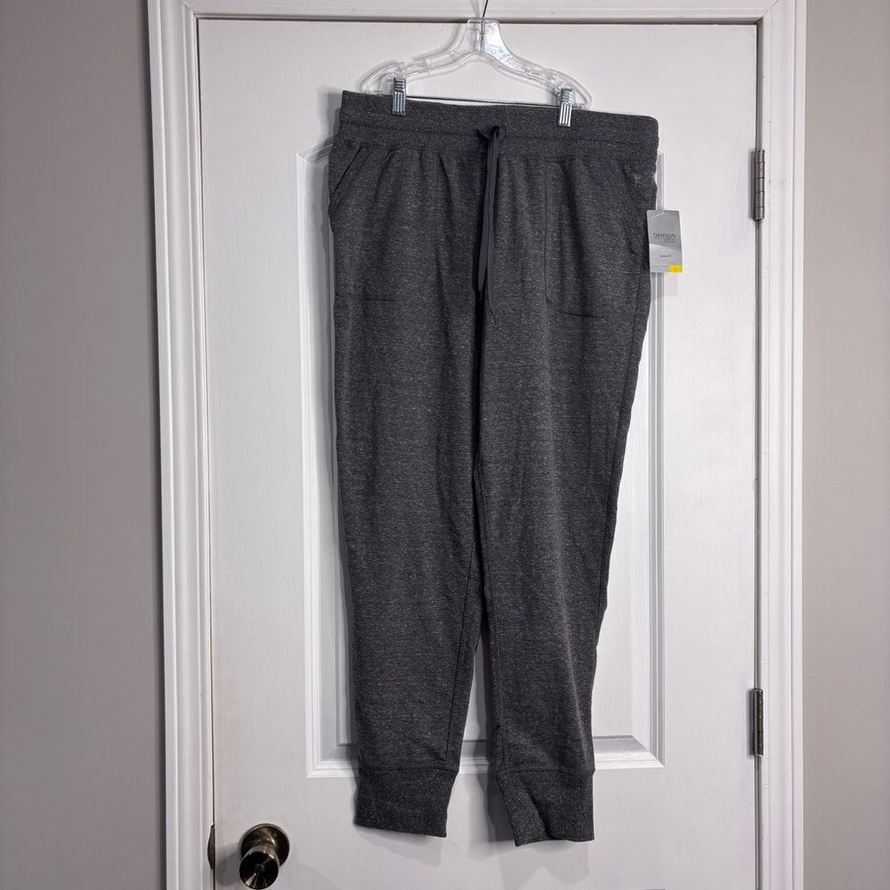 Danskin Now Gray Heathered Ankle Joggers Size Large NWT